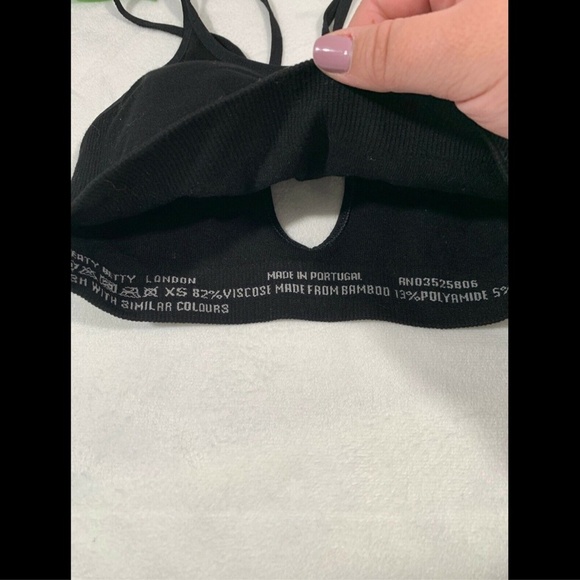 NWT $60 Sweaty Betty Brahma Bamboo Padded‎ Yoga Bra in Black [SZ XS ] - Picture 5 of 8